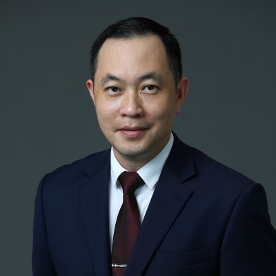 Giám Đốc kiêm Trưởng Khoa – Cơ Trưởng Lương Anh Quân